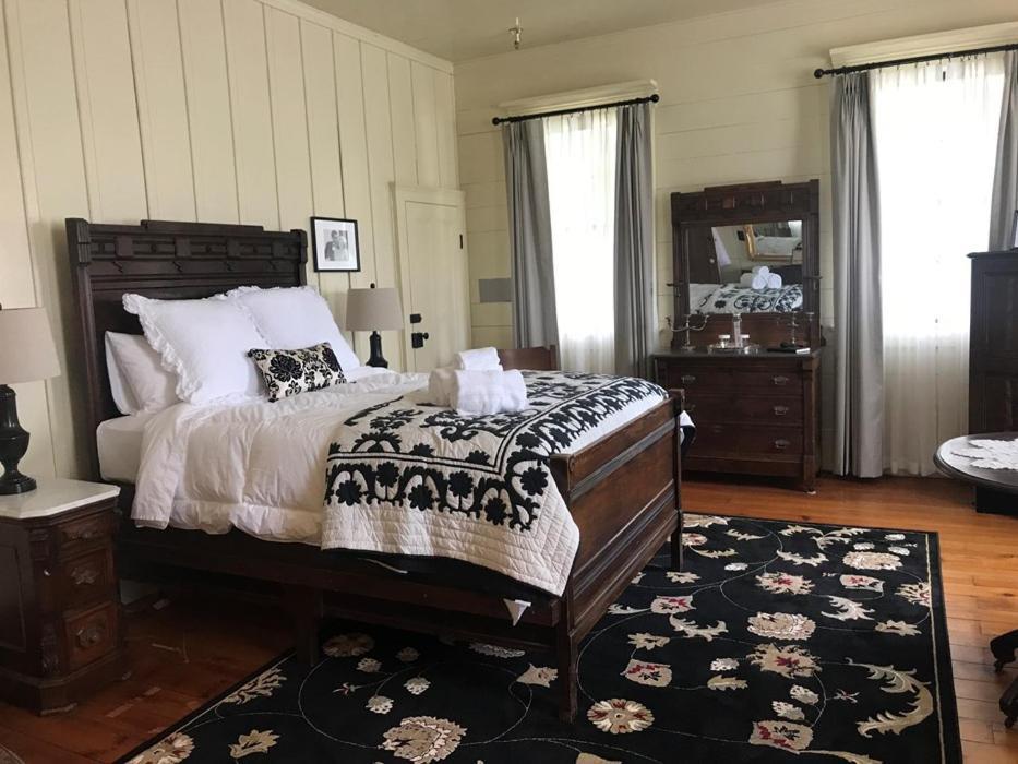Wolf Creek Inn & Tavern Ngoại thất bức ảnh