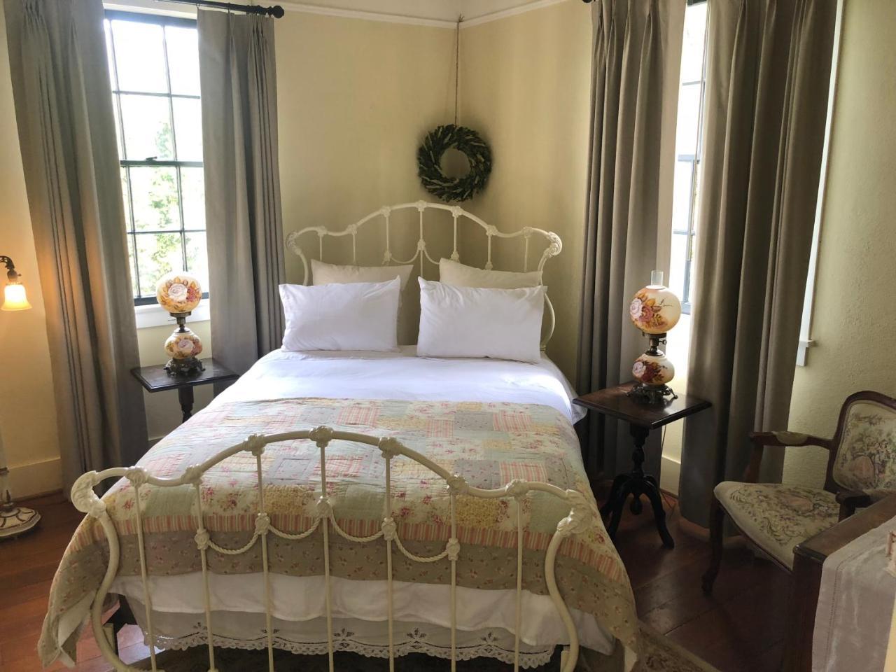 Wolf Creek Inn & Tavern Ngoại thất bức ảnh